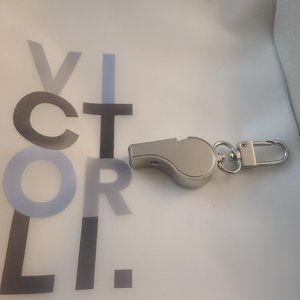 Victor Li Whisten keychain and gift box